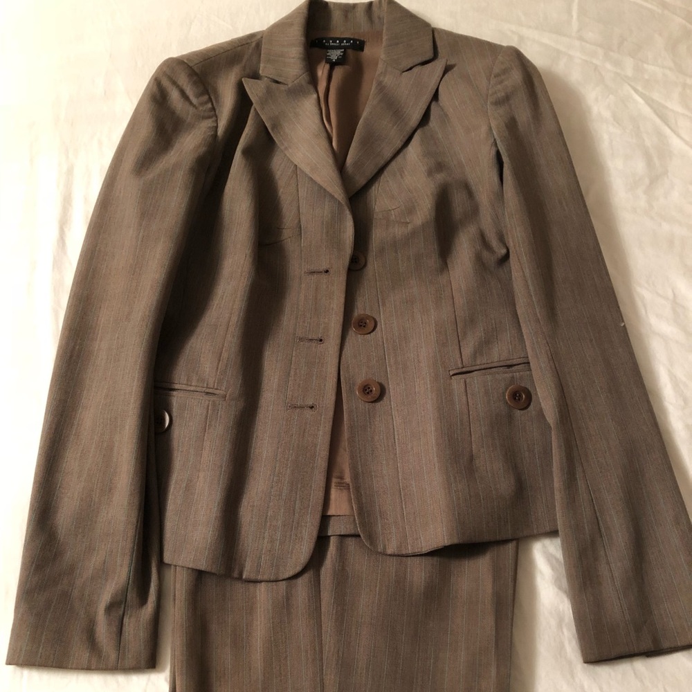 Tan suit w pin striping